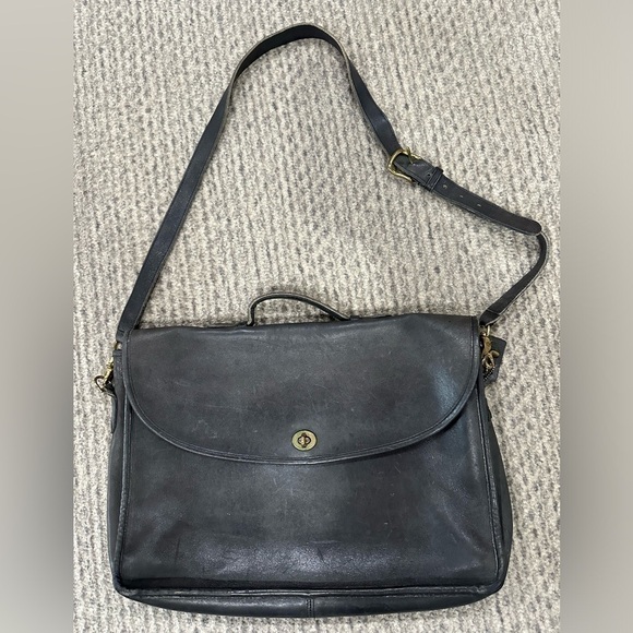 VINTAGE COACH DARK GRAY LEATHER MESSENGER BAG WITH BRASS HARDWARE - Picture 1 of 14